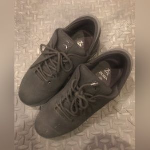 Mens black sneakers